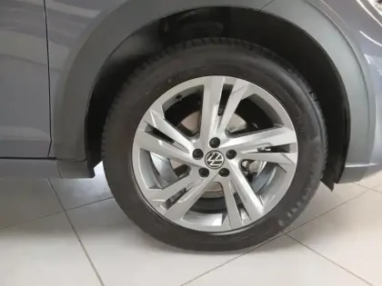 Photo 10 Volkswagen Taigo  1.5 TSI 150ch R-Line DSG7