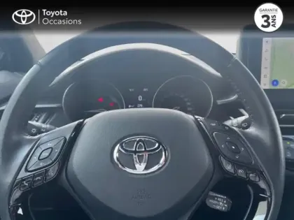 Photo 12 Toyota C-HR  1.8 Hybride 122ch Design E-CVT
