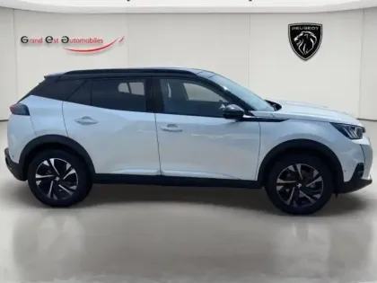 Photo 6 Peugeot 2008  e- 136ch GT