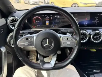 Photo 14 Mercedes Classe A  200 163ch AMG Line 7G-DCT