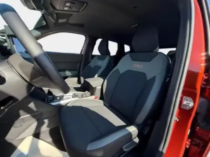 Photo 8 Dacia Duster  1.6 hybrid 140ch Extreme