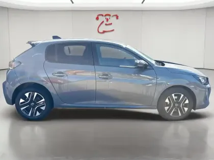Photo 6 Peugeot 208  1.2 Hybrid 136ch Allure e-DCS6