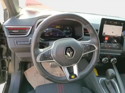 Photo 14 Renault Clio  1.6 E-Tech hybride 145ch RS Line