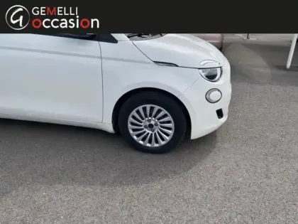 Photo 5 Fiat 500  e 95ch Action Berline MY22 23.8 kWh
