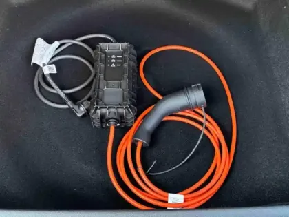 Photo 5 Peugeot 3008  Hybride Rechargeable Plug-in 225ch Allure e-DCS7