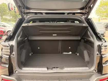 Photo 9 Jeep Avenger  Electrique 156ch 115kW Summit