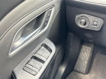 Photo 16 Mg ZS  1.5 Hybrid+ 197ch Luxury