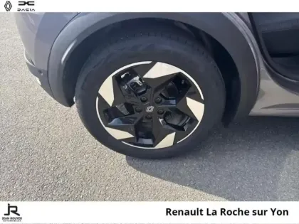 Photo 7 Renault Captur  1.6 E-Tech full hybrid 145ch Techno