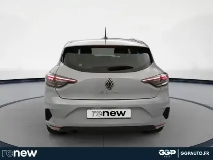 Photo 18 Renault Clio  1.5 dCi 100ch Evolution - 25
