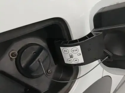 Photo 9 Renault Captur  1.6 E-Tech hybride 145ch Techno
