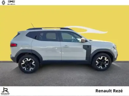 Photo 12 Dacia Duster  1.6 hybrid 140ch Extreme