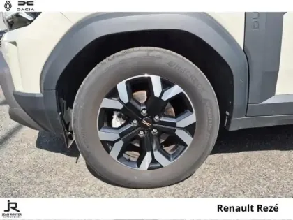 Photo 7 Dacia Duster  1.6 hybrid 140ch Extreme