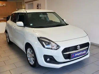 Photo 18 Suzuki Swift  1.2 Hybrid 83ch Privilège