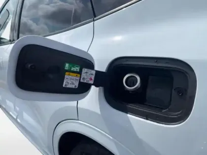 Photo 9 Ford Kuga  2.5 Duratec 190ch FHEV E85 ST-Line X BVA