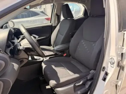 Photo 11 Toyota Yaris  116h Dynamic 5p MY22