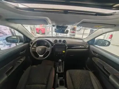 Photo 6 Suzuki Vitara  1.4 Boosterjet Hybrid 110ch Xplore Auto