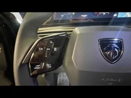 Photo 13 Peugeot 5008  Hybrid 145ch Allure e-DCS6