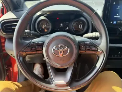 Photo 14 Toyota Yaris  Cross 116h Design MY22