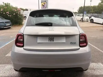 Photo 5 Fiat 500  e 95ch 23,8kWh Icône