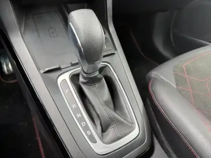 Photo 17 Ford Puma  1.0 EcoBoost Hybrid 125ch ST-Line X S&S Powershift