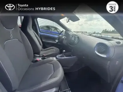 Photo 5 Toyota Aygo X  116h Graphic