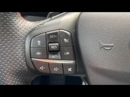 Photo 11 Ford Focus  1.5 EcoBoost 150ch ST-Line BVA