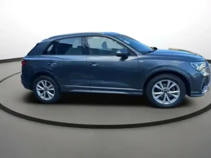 Photo 7 Audi Q3  35 TFSI 150ch S line S tronic 7