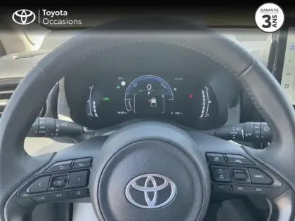 Photo 10 Toyota Yaris  116h Design 5p MC24