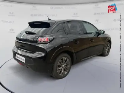 Photo 5 Peugeot 208  e- 136ch Style