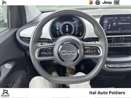 Photo 7 Fiat 500  Nouvelle  berline 23,8 kWh