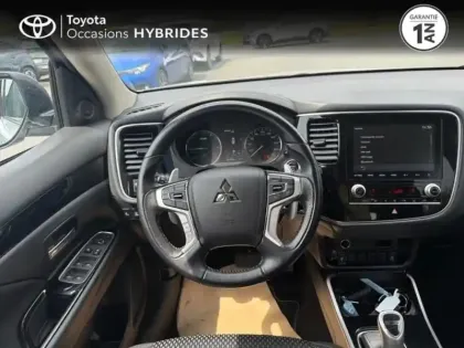 Photo 8 Mitsubishi Outlander  PHEV Twin Motor Business 4WD