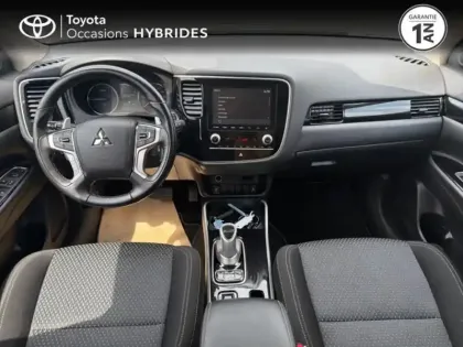 Photo 7 Mitsubishi Outlander  PHEV Twin Motor Business 4WD