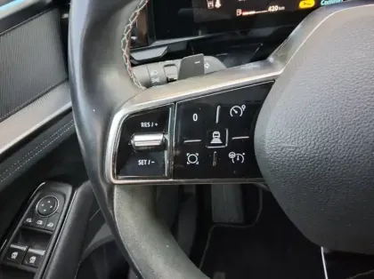 Photo 22 Renault Espace VI E-Tech hybrid 200 esprit Alpine