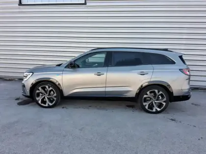 Photo 7 Renault Espace VI E-Tech hybrid 200 esprit Alpine