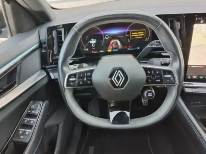 Photo 17 Renault Espace VI E-Tech hybrid 200 esprit Alpine