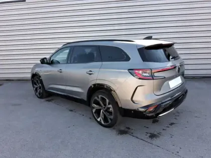 Photo 6 Renault Espace VI E-Tech hybrid 200 esprit Alpine