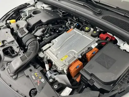 Photo 25 Renault Clio E-Tech full hybrid 145 ch GSR2 Evolution 5p