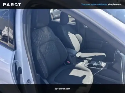 Photo 26 Ford Kuga 2.5 Duratec 180ch Hybrid FlexiFuel Titanium Business Powershift