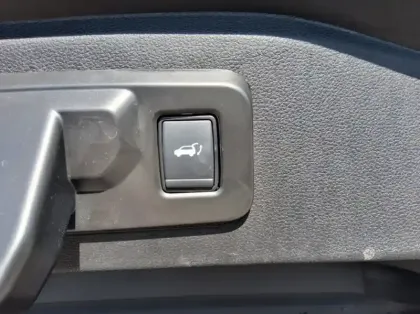 Photo 20 Renault Espace VI E-Tech hybrid 200 esprit Alpine