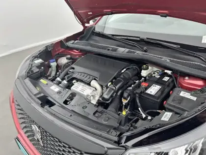 Photo 42 Peugeot 2008  PureTech 130 S&S EAT8