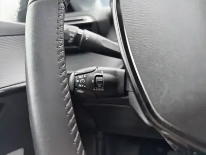 Photo 17 Peugeot 208  Electrique 50 kWh 136ch