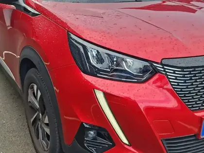 Photo 15 Peugeot 2008  PureTech 130 S&S EAT8