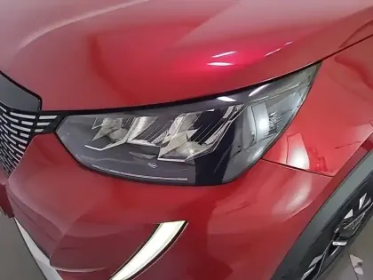 Photo 36 Peugeot 2008  PureTech 130 S&S EAT8