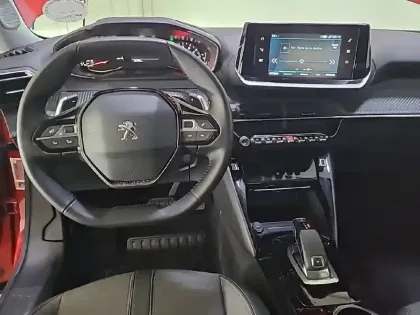 Photo 28 Peugeot 2008  PureTech 130 S&S EAT8