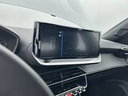 Photo 21 Peugeot 2008  PureTech 100 S&S BVM6