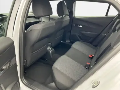 Photo 11 Peugeot 2008  PureTech 100 S&S BVM6