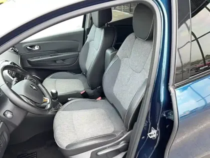 Photo 8 Renault Captur  dCi 90
