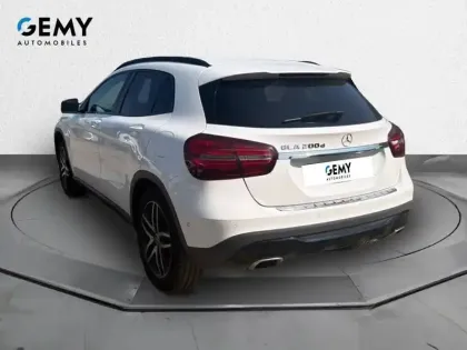 Photo 6 Mercedes GLA  200 d 7-G DCT