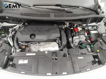 Photo 11 Peugeot 3008  Hybrid 225 e-EAT8