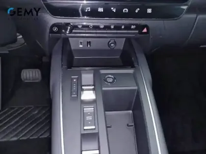 Photo 13 Citroën C5 aircross  Hybride Rechargeable 225 e-EAT8